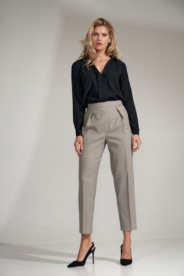 Women trousers model 150793